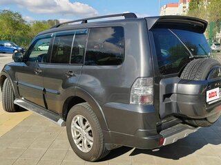 2014 Mitsubishi Pajero IV Рестайлинг 2, серый, 2380000 рублей, вид 3