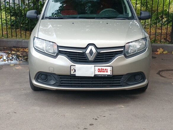 2018 Renault Logan II, бежевый, 800000 рублей - вид 1