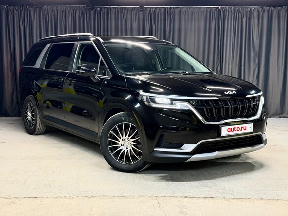 2021 Kia Carnival IV, чёрный, 3299000 рублей - вид 2