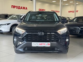 2022 Toyota RAV4 V (XA50), чёрный, 4200000 рублей, вид 2