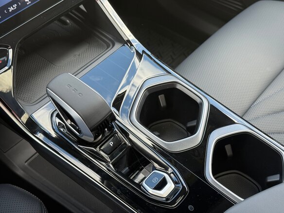 2026 Geely Atlas II, зелёный, 4114990 рублей - вид 12