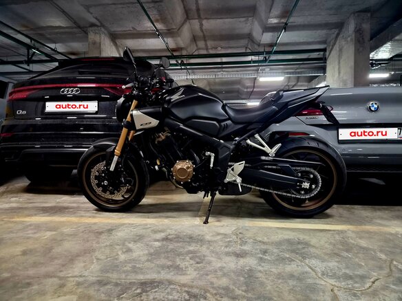 2024 Honda CB 650R, чёрный, 990000 рублей - вид 3