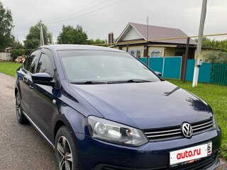 2013 Volkswagen Polo V, синий, 950000 рублей, вид 3