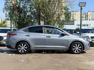 2020 Hyundai Solaris II Рестайлинг, серый, 1089000 рублей, вид 4