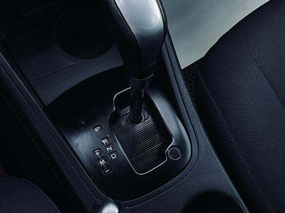 2010 Renault Fluence I, чёрный, 520000 рублей - вид 13