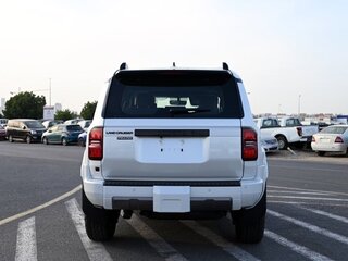 2025 Toyota Land Cruiser Prado 250 Series, белый, 12040000 рублей, вид 5