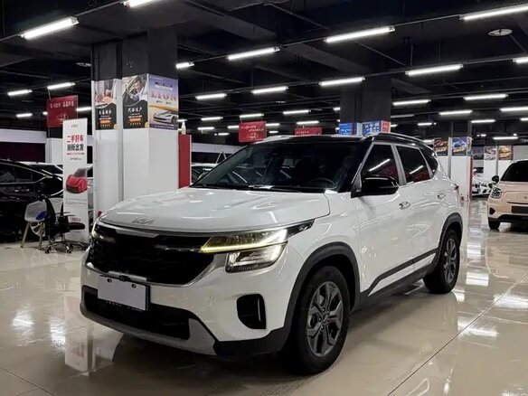 2023 Kia Seltos I Рестайлинг, белый - вид 1
