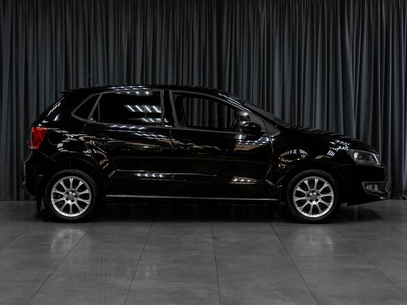 2010 Volkswagen Polo V, чёрный, 599000 рублей - вид 4