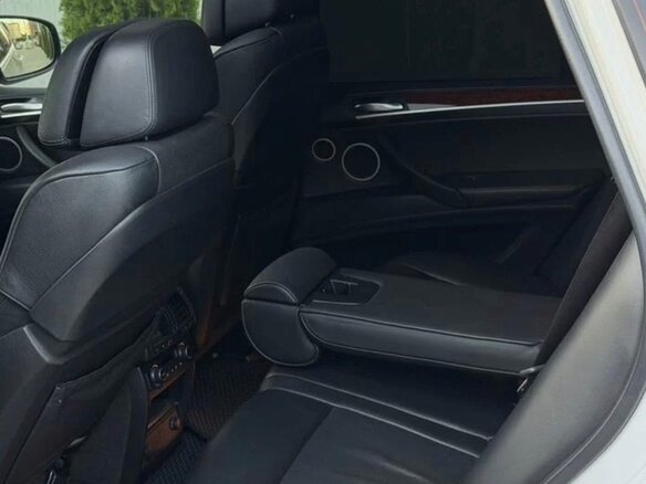 2011 BMW X5 M I (E70), белый, 1750000 рублей - вид 20