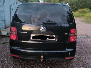 2009 Volkswagen Touran I Рестайлинг, чёрный, 380000 рублей, вид 3