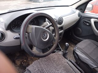 2012 Renault Logan I Рестайлинг, жёлтый, 210000 рублей, вид 5