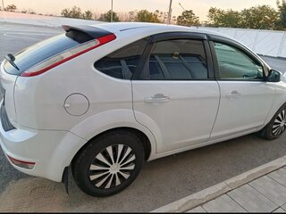 2010 Ford Focus II Рестайлинг, белый, 650000 рублей, вид 3