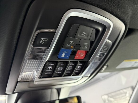 2023 Ram 1500 Crew Cab V, белый, 7700000 рублей - вид 34