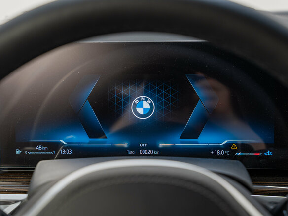 2026 BMW X6 40d III (G06) Рестайлинг, чёрный, 17490000 рублей - вид 24