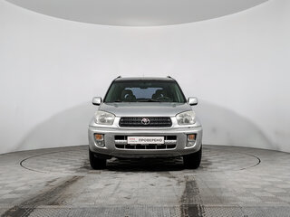 2001 Toyota RAV4 II (XA20), серебристый, 370000 рублей, вид 2