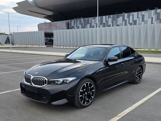 2023 BMW 3 серии 330i xDrive VII (G2x) Рестайлинг, чёрный, 3757060 рублей, вид 1