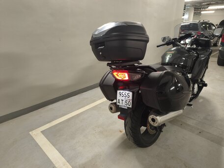 2021 Yamaha FJR1300, серый, 2200000 рублей, вид 4