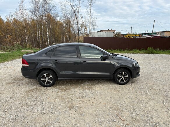 2012 Volkswagen Polo V, серый, 700000 рублей - вид 4