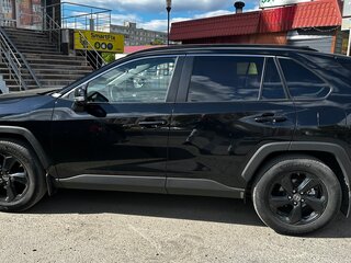 2021 Toyota RAV4 V (XA50), чёрный, 3250000 рублей, вид 4