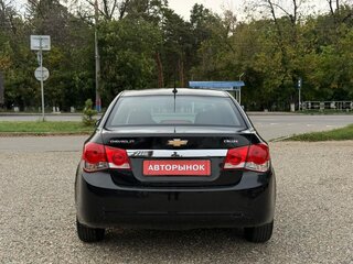 2011 Chevrolet Cruze I, чёрный, 700000 рублей, вид 5