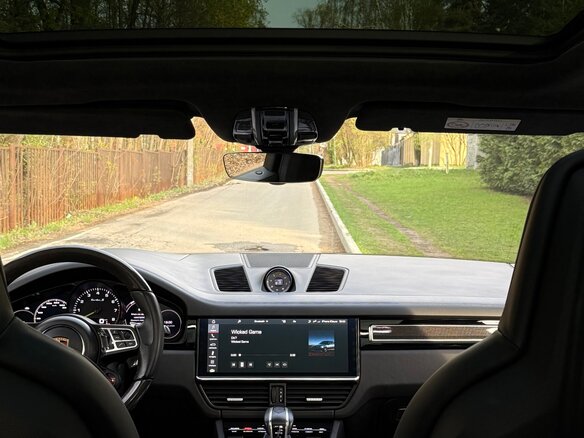 2019 Porsche Cayenne Turbo S E-Hybrid III, чёрный, 12300000 рублей - вид 20