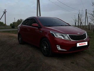 2013 Kia Rio 5-speed III, красный, 759000 рублей, вид 1