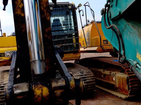 2022 Komatsu PC210, жёлтый, 8764000 рублей, вид 1