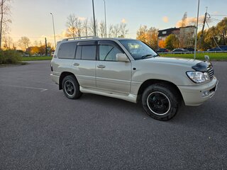 2004 Toyota Land Cruiser Cygnus 100 Series Рестайлинг 1, белый, 2000000 рублей, вид 5