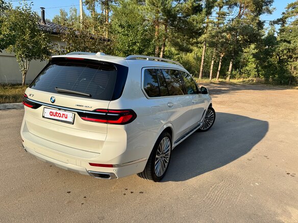 2023 BMW X7 40d I (G07) Рестайлинг, белый, 12900000 рублей - вид 4