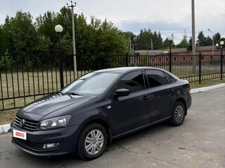 2016 Volkswagen Polo V Рестайлинг, серый, 900000 рублей, вид 1