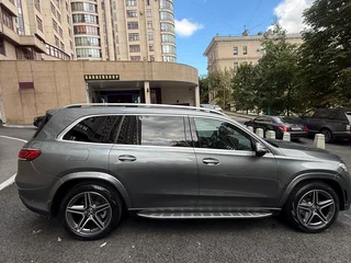 2020 Mercedes-Benz GLS 450 II (X167), серый, 7400000 рублей, вид 4