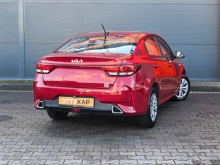 2021 Kia Rio IV Рестайлинг, красный, 1749000 рублей, вид 4
