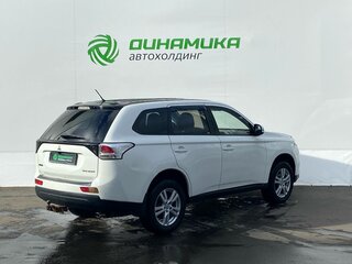 2012 Mitsubishi Outlander III, белый, 699000 рублей, вид 5