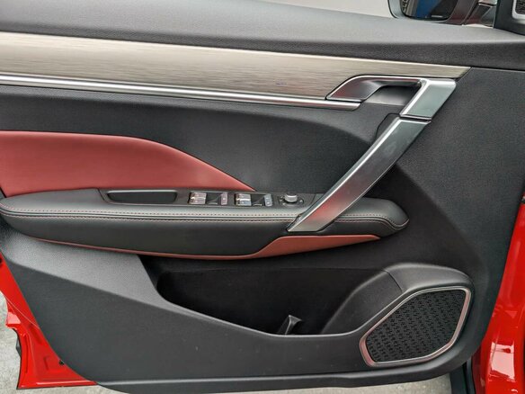 2022 Geely Coolray I, красный - вид 4