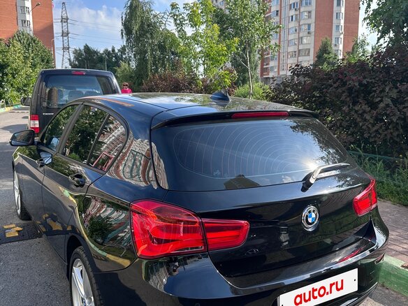 2016 BMW 1 серии 118i II (F20/F21) Рестайлинг, чёрный, 1430000 рублей - вид 6