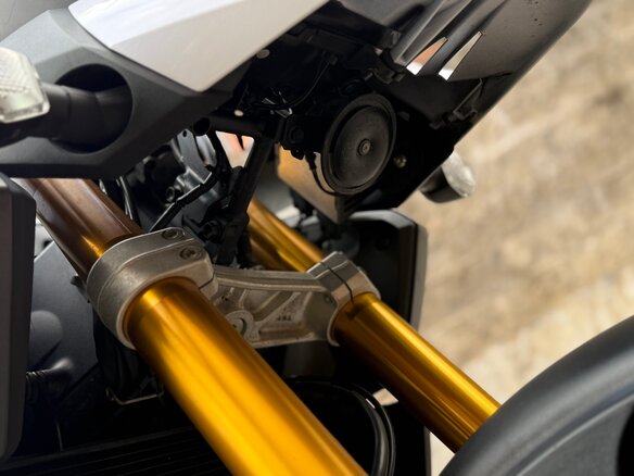 2014 Suzuki V-Strom 1000, серебристый, 680000 рублей - вид 14