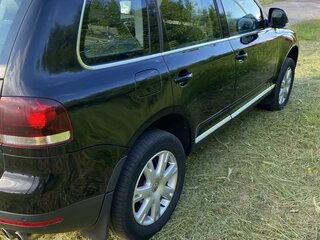 2008 Volkswagen Touareg I Рестайлинг, чёрный, 1200000 рублей, вид 4