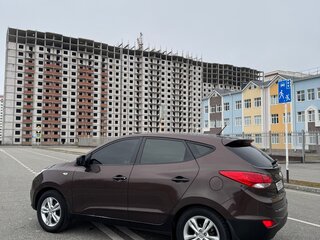 2011 Hyundai ix35 I, коричневый, 1080000 рублей, вид 4