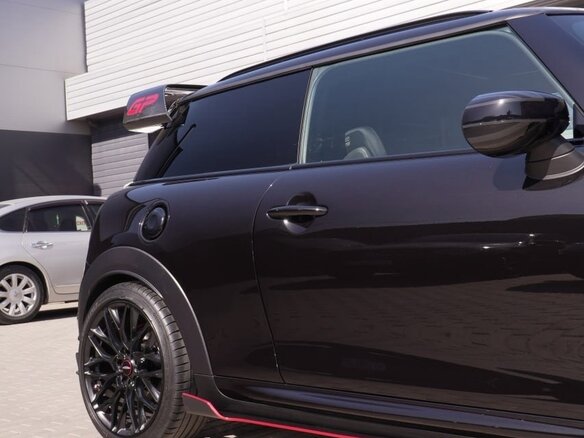 2020 Mini Hatch JCW III (F55/F56) Рестайлинг, чёрный, 3500000 рублей - вид 4