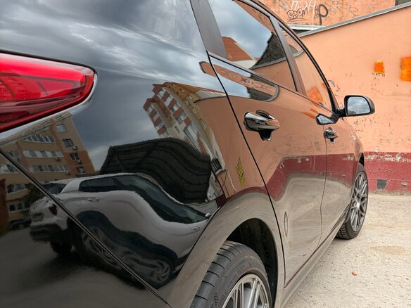 2017 Kia Rio IV, чёрный, 1150000 рублей - вид 2
