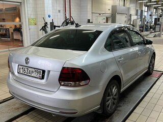 2019 Volkswagen Polo V Рестайлинг, серебристый, 950000 рублей, вид 4
