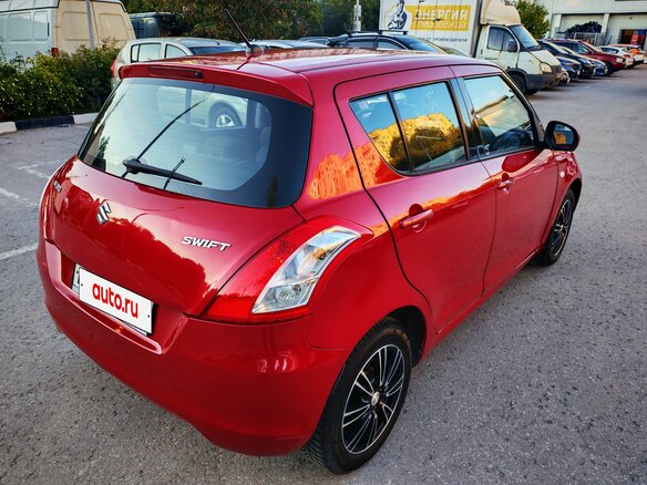 2011 Suzuki Swift IV, красный - вид 5