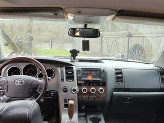 2012 Toyota Tundra CrewMax II, белый, 4300000 рублей, вид 2