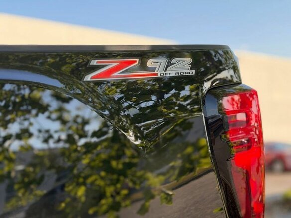 2026 GMC Sierra, чёрный - вид 15