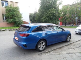 2019 Kia Ceed III, синий, 1570000 рублей, вид 3