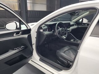 2022 Kia K5 LPi III, белый, 1990000 рублей, вид 4