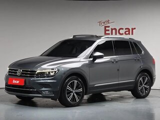 2021 Volkswagen Tiguan II Рестайлинг, серебристый, 2700000 рублей, вид 1