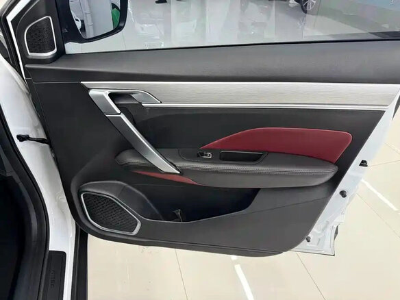 2022 Geely Coolray (Binyue) I, белый, 1391255 рублей - вид 13