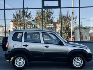 2013 Chevrolet Niva I Рестайлинг, серебристый, 539000 рублей, вид 5