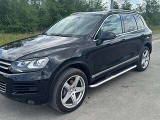 2011 Volkswagen Touareg II, чёрный, 2327000 рублей, вид 1